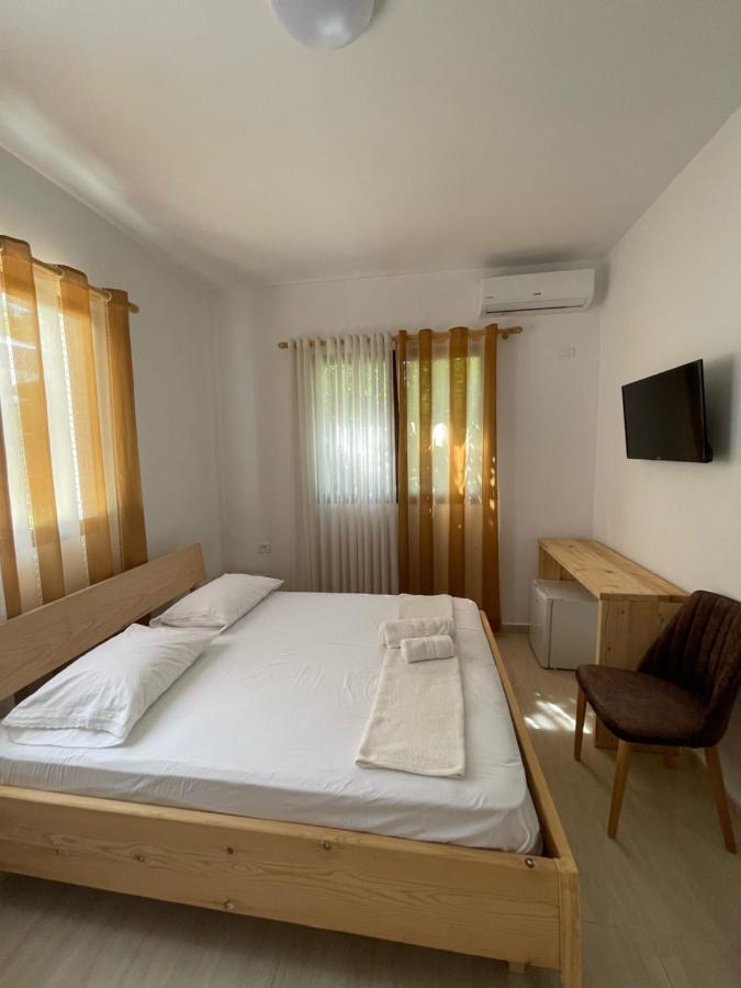 Xho'S Forest Guest House Berat Exteriér fotografie
