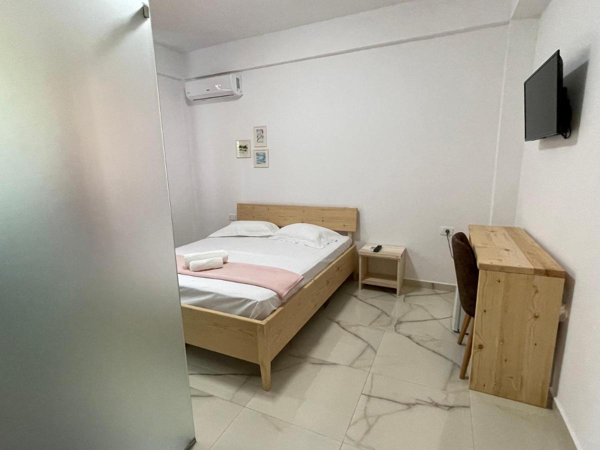 Xho'S Forest Guest House Berat Pokoj fotografie
