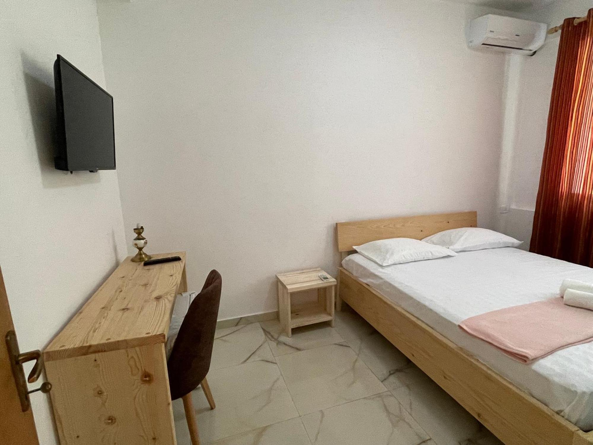 Xho'S Forest Guest House Berat Pokoj fotografie